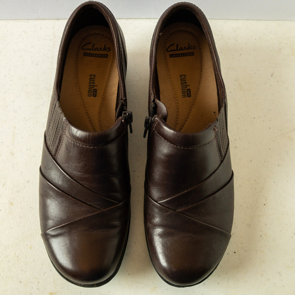 Clarks Soft Cushion Brown Leather Zip Up Clogs